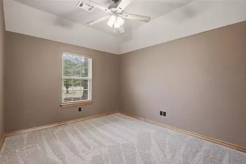 Bedroom - 1803 River Ridge Ln, Tuttle, OK 73089 photo 3 of 4