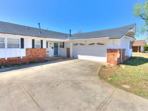 2909 N Viewpoint Dr, Midwest City, OK 73110