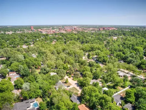 View/Area - 1102 Mcnamee St, Norman, OK 73069 photo 1 of 2
