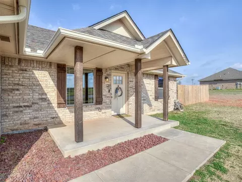 2204 County Street 2976, Blanchard, OK 73010