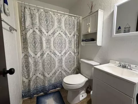 Bath - 315 E Ada St, Tipton, OK 73570 photo 2 of 2