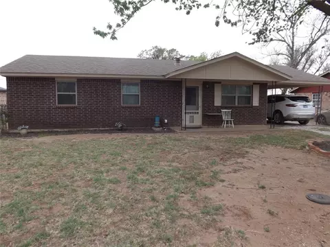 315 E Ada St, Tipton, OK 73570