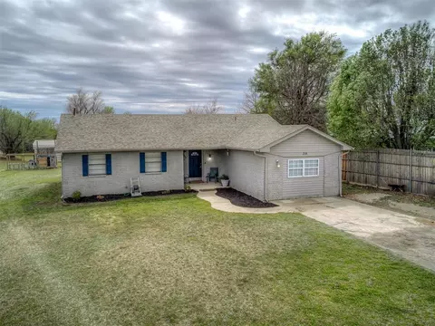 314 NE Jefferson Ave, Piedmont, OK 73078