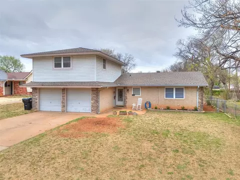 117 Olympic Dr, Moore, OK 73160