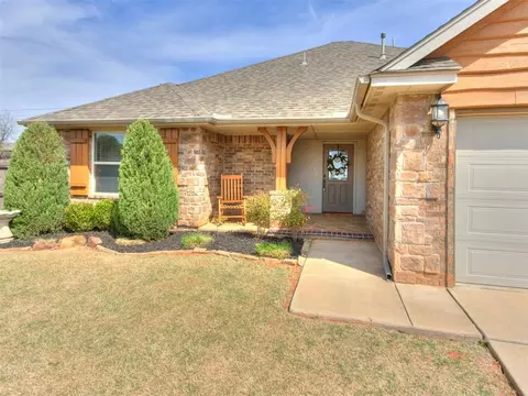 16116 Iron Ridge Rd, Edmond, OK 73013