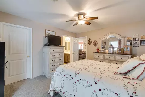 Bedroom - 501 NW 7th St, Checotah, OK 74426 photo 3 of 5