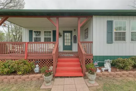 Exterior - 501 NW 7th St, Checotah, OK 74426 photo 1 of 4