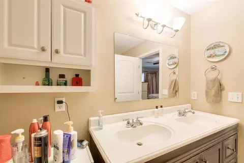 Bath - 501 NW 7th St, Checotah, OK 74426 photo 3 of 6
