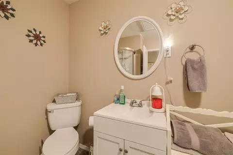 Bath - 501 NW 7th St, Checotah, OK 74426 photo 5 of 6
