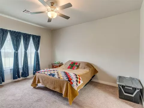 Bedroom - 29261 Spur Cir, Mcloud, OK 74851 photo 8 of 9