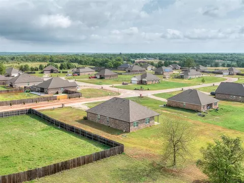 View/Area - 29261 Spur Cir, Mcloud, OK 74851 photo 3 of 8