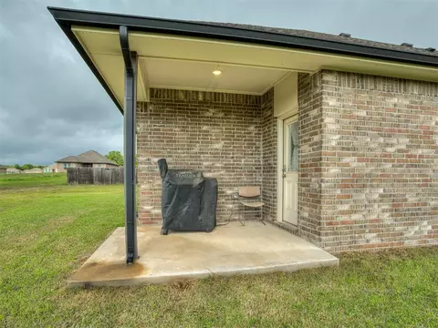 Exterior - 29261 Spur Cir, Mcloud, OK 74851 photo 3 of 4