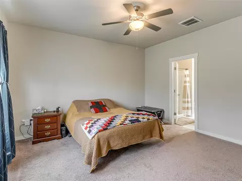 Bedroom - 29261 Spur Cir, Mcloud, OK 74851 photo 7 of 9