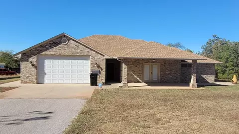 10761 214th St, Blanchard, OK 73010