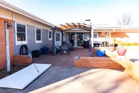 Other - 721 E 4th St, Chandler, OK 74834 photo 1 of 5