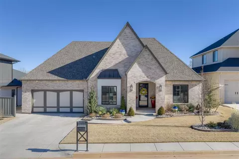 5808 Calcutta Ln, Edmond, OK 73025
