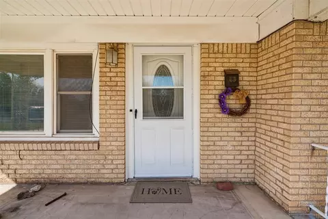 Exterior - 115 E Haddock St, Norman, OK 73069 photo 8 of 9
