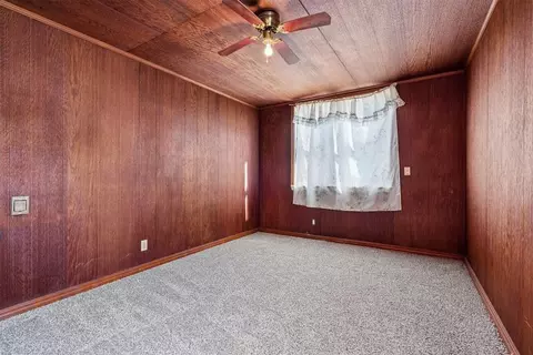 Bedroom - 115 E Haddock St, Norman, OK 73069 photo 3 of 5