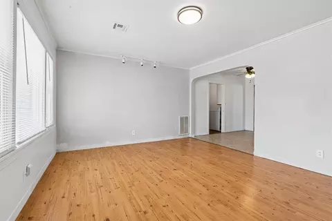 Living - 115 E Haddock St, Norman, OK 73069 photo 1 of 6