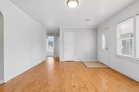 Living - 115 E Haddock St, Norman, OK 73069 photo 3 of 6