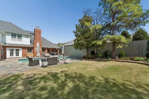 Exterior - 4412 Brookfield Dr, Norman, OK 73072 photo 4 of 5