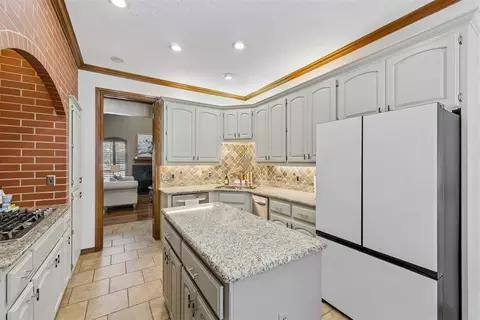 Kitchen - 4412 Brookfield Dr, Norman, OK 73072 photo 1 of 3