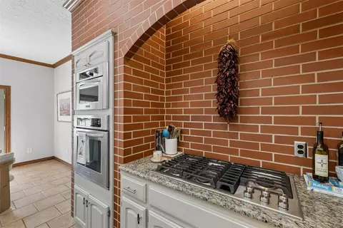 Kitchen - 4412 Brookfield Dr, Norman, OK 73072 photo 3 of 3