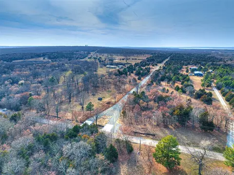 14 Emberlyn Ln, Eufaula, OK 74432 photo 4
