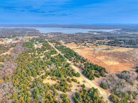 16 Emberlyn Ln, Eufaula, OK 74432 photo 10