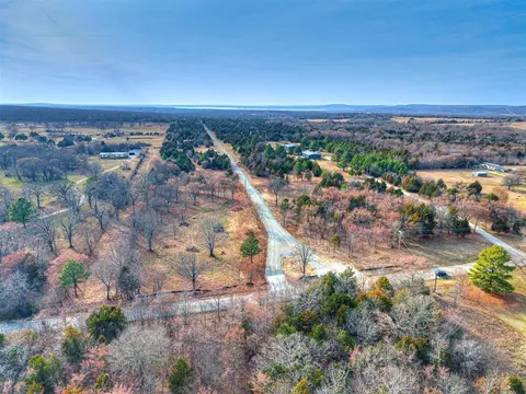 16 Emberlyn Ln, Eufaula, OK 74432 photo 4