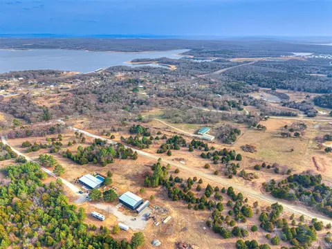 26 Emberlyn Ln, Eufaula, OK 74432