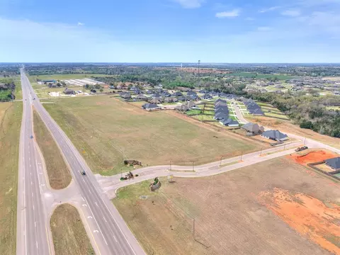 View/Area - 1124 Colonial Ave, Tuttle, OK 73089 photo 4 of 6