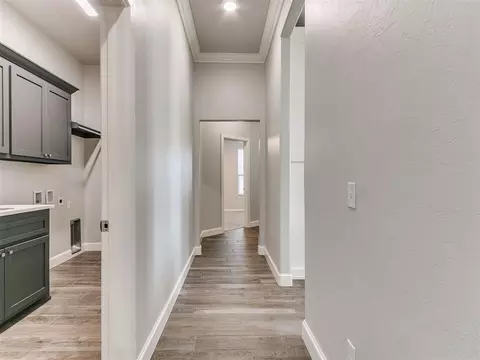 Entry Way - 1124 Colonial Ave, Tuttle, OK 73089 photo 3 of 3