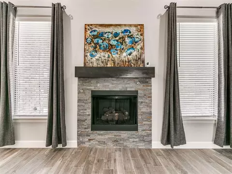 Living - 1124 Colonial Ave, Tuttle, OK 73089 photo 1 of 3