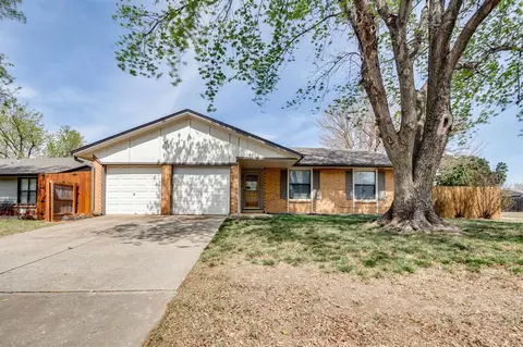 401 Cherryvale Rd, Edmond, OK 73003