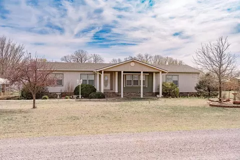 17306 E 1130 Rd, Sweetwater, OK 73666