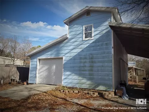 Exterior - 37 Lakeaire Dr, Eufaula, OK 74432 photo 9 of 11