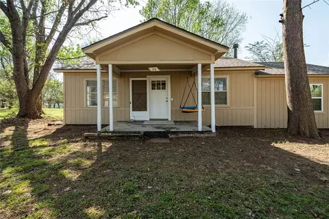 308 N Clayton Ave, Wynnewood, OK 73098