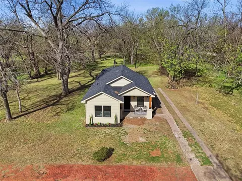 511 S 2nd St, Guthrie, OK 73044