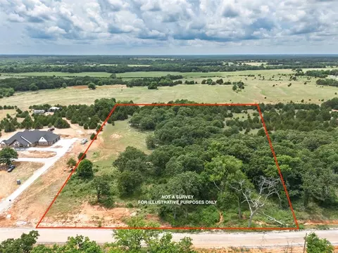 107 Pine Valley Ln, Shawnee, OK 74801