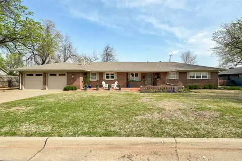 3127 NW 69th St, Oklahoma City, OK 73116