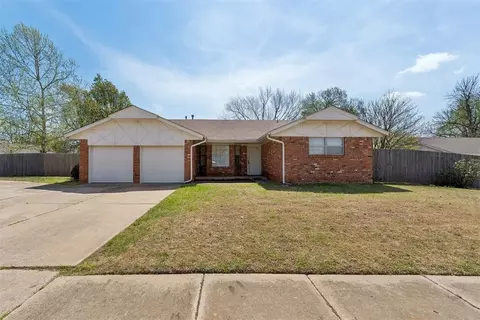 1924 Burnt Oak St, Norman, OK 73071