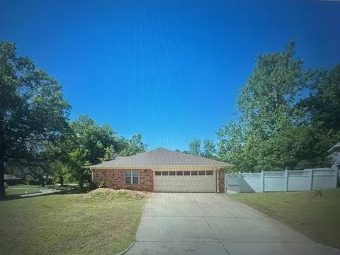 1623 S Surrey Dr, Stillwater, OK 74074