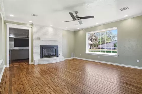 Living - 7216 Ethan Ln, Tuttle, OK 73089 photo 5 of 5