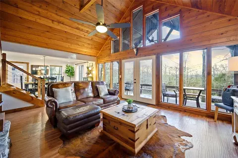 Living - 12 River Ln, Broken Bow, OK 74728 photo 4 of 4
