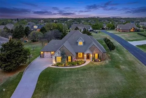 6471 Stone Hill Dr, Edmond, OK 73034