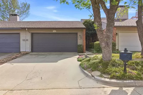 2100 Three Stars Rd, Edmond, OK 73034