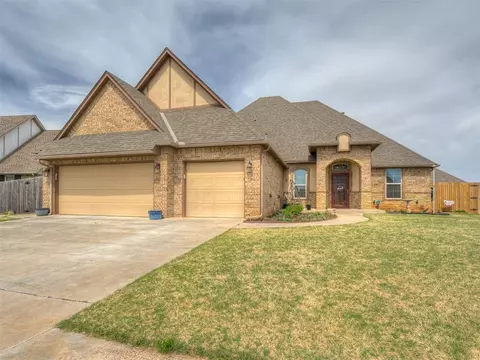 13317 NW 4th St, Yukon, OK 73099