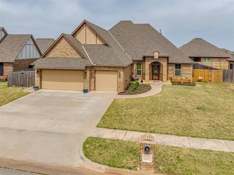 13317 NW 4th St, Yukon, OK 73099