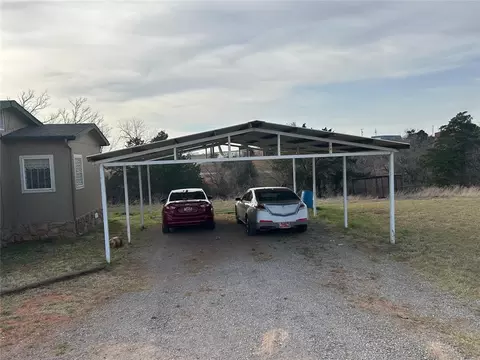 9921 N 2436 Rd, Weatherford, OK 73096
